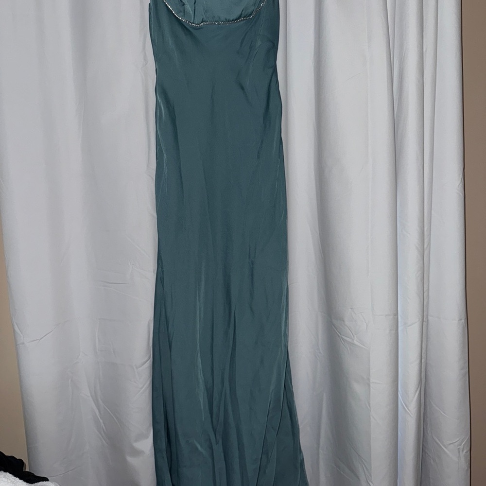 Elegant Teal Evening Gown